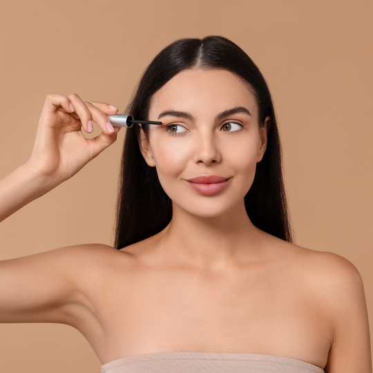 De Perfecte Make-up Routine voor Vrouwen van 40: Stralend, Fris en Tijdloos