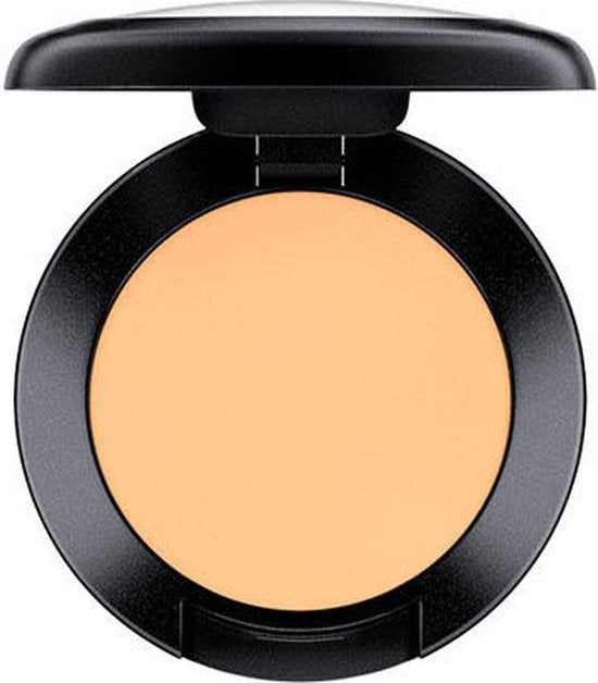 MAC Cosmetics Studio Finish Concealer – NC25