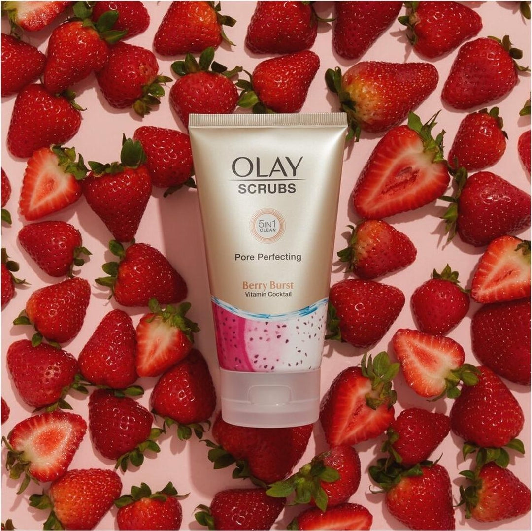 OLAY Pore Perfecting Berry Burst Vitamin Cocktail – 150 ml