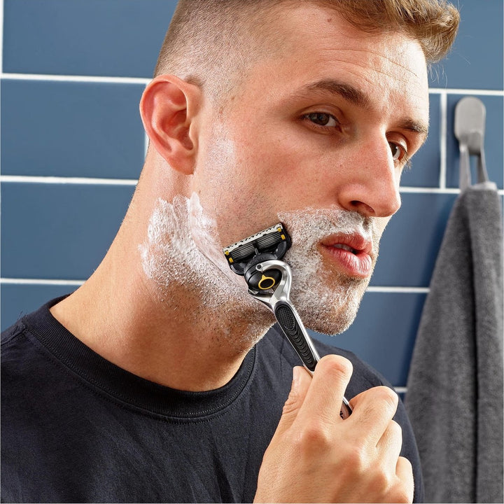 Gillette ProShield Shaving System For Men - 1 Shaving System &amp; 1 Razor Blade