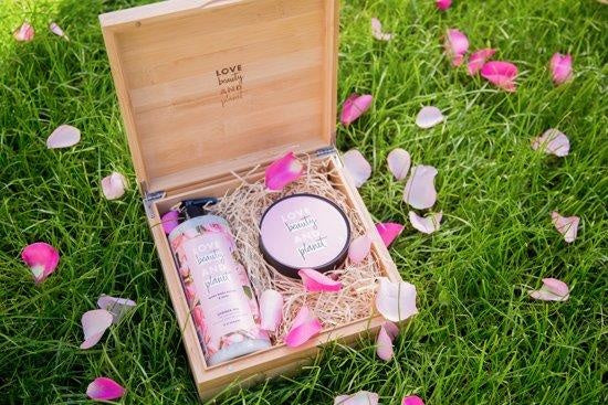 Love Beauty and Planet Muru Muru Butter & Rose Duo Geschenkset