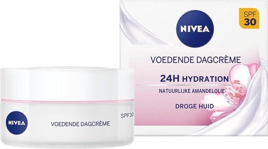 NIVEA Essentials Nährende Tagescreme für trockene Haut SPF30 – 50 ml