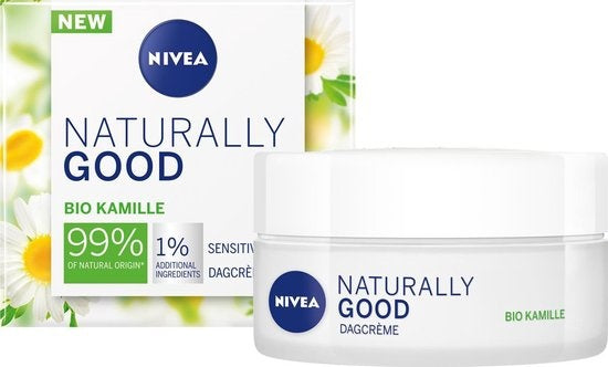 Nivea - Naturally Good Day Cream for sensitive skin - 50 ml - with organic chamomile - Packaging damaged