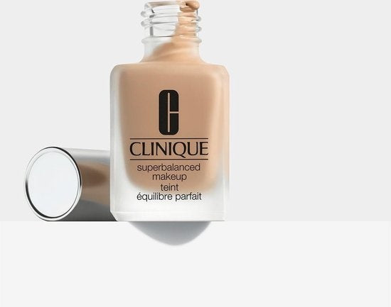 Clinique Superbalanced Makeup Foundation – 05 Vanille