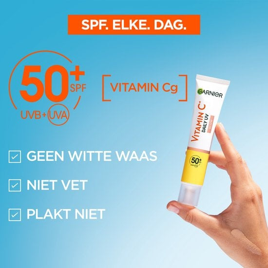 Garnier SkinActive Vitamine C* Glowy UV fluid met SPF50+ tegen pigmentvlekken - lichte, getinte formule - 40ml