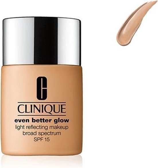 Clinique Even Better Glow Light Reflecting Makeup SPF 15 - CN 52 Neutral