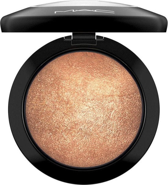 MAC Cosmetics Mineralize Skinfinish Highlighter Powder – Gold Deposit